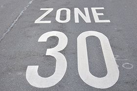 Indication Zone 30 au sol