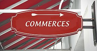 Enseigne signalant un commerce